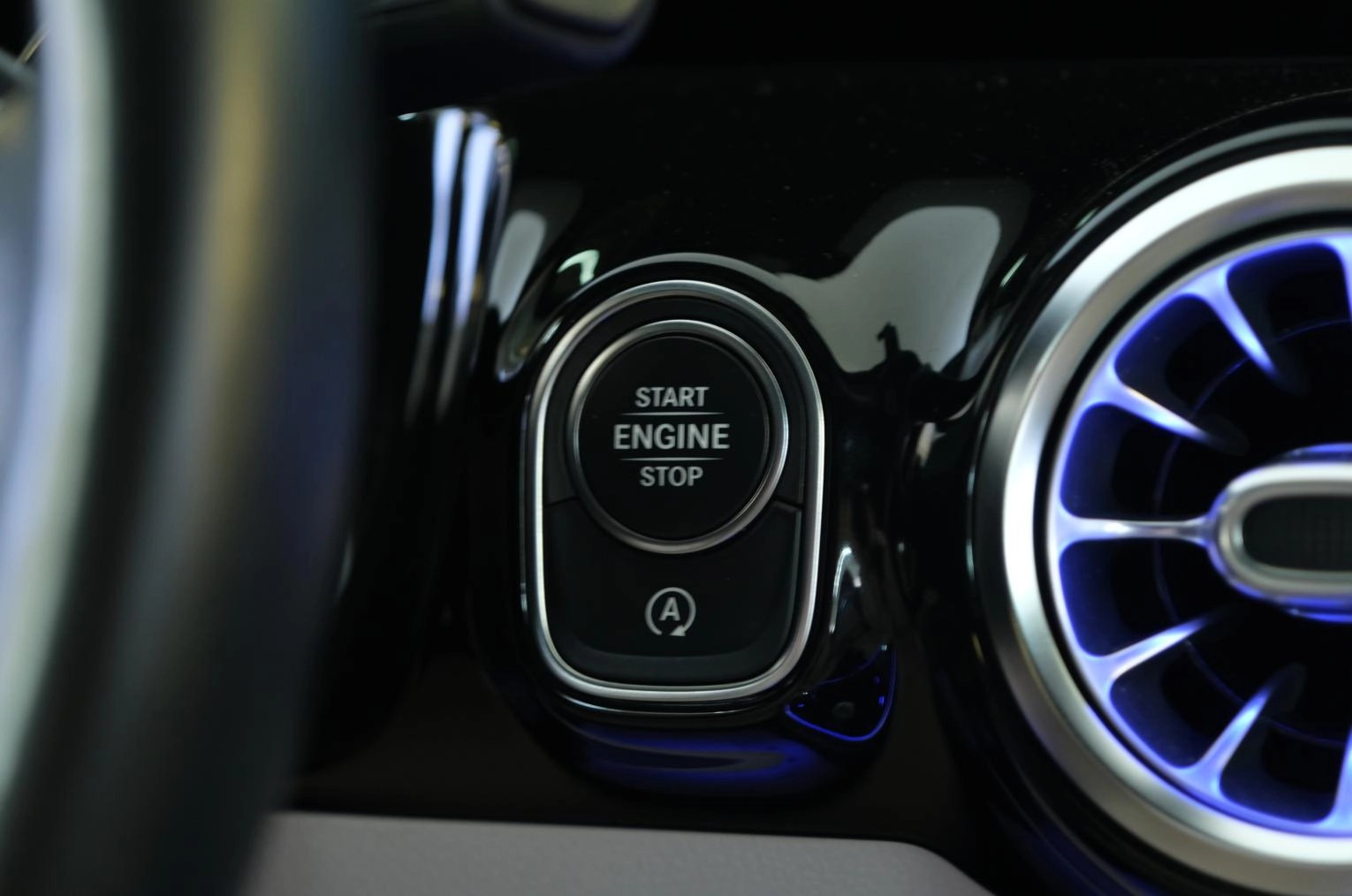 Mercedes-Benz GLA-класс 16 из 27
