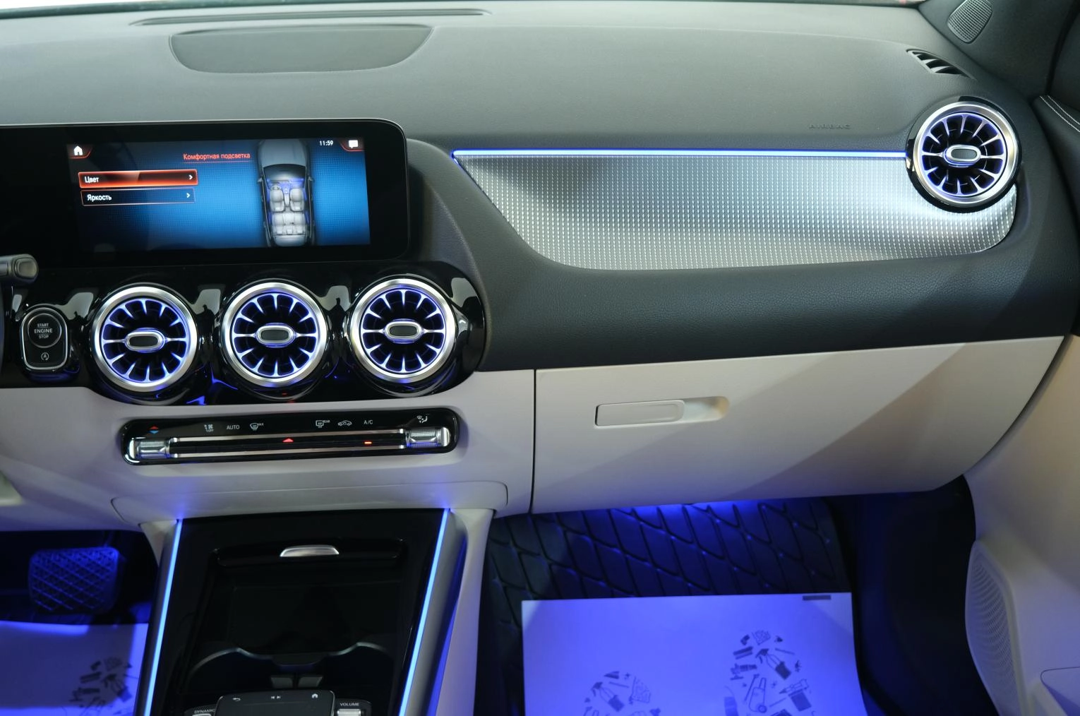 Mercedes-Benz GLA-класс 22 из 27