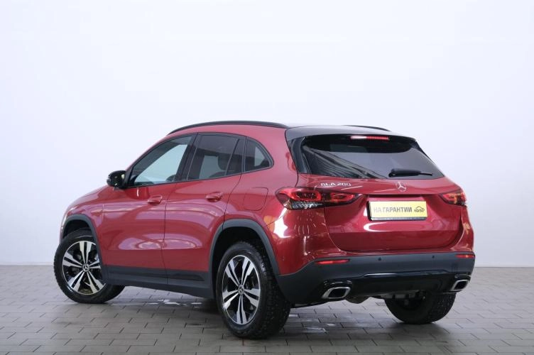 Mercedes-Benz GLA-класс 4 из 6