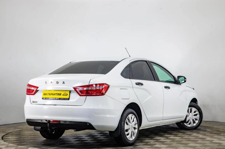 ВАЗ (LADA) Vesta 4 из 6
