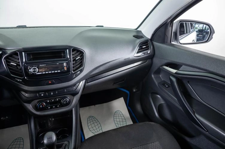 ВАЗ (LADA) Vesta 13 из 19