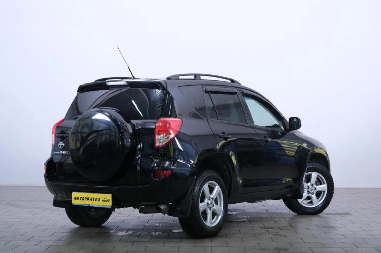 Toyota RAV4 6 из 6