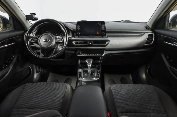 KIA Seltos 8 из 18
