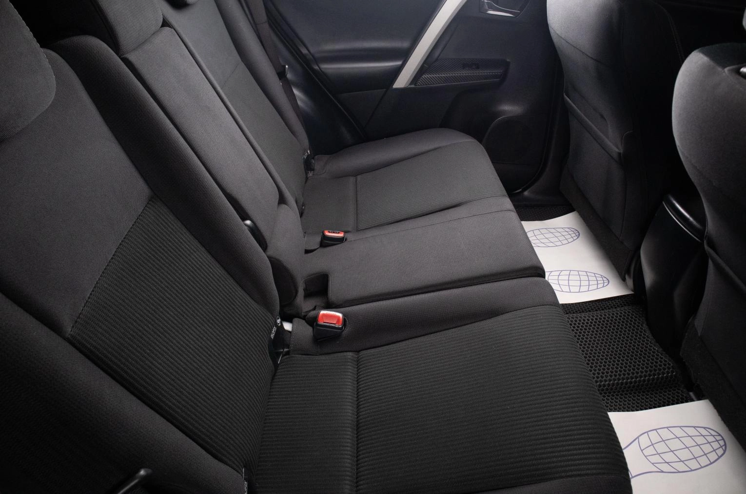 Toyota RAV4 21 из 21