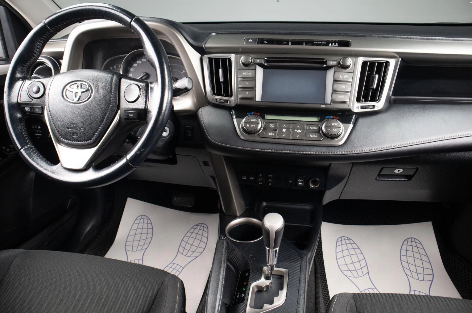 Toyota RAV4 8 из 21