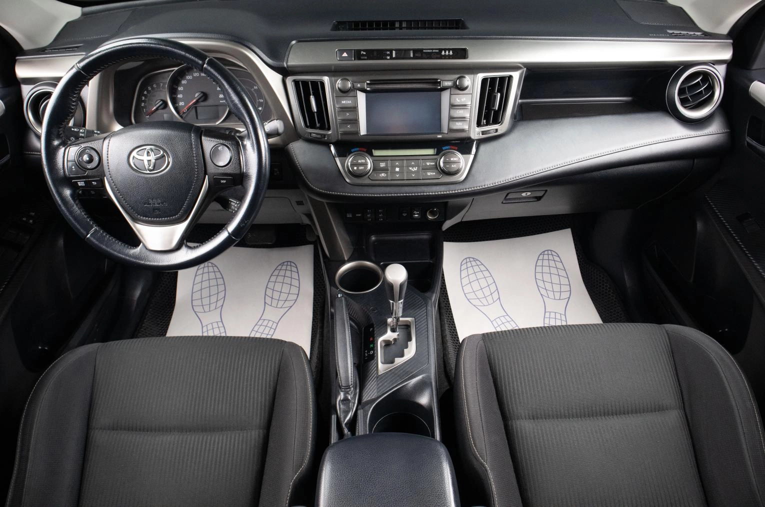 Toyota RAV4 7 из 21