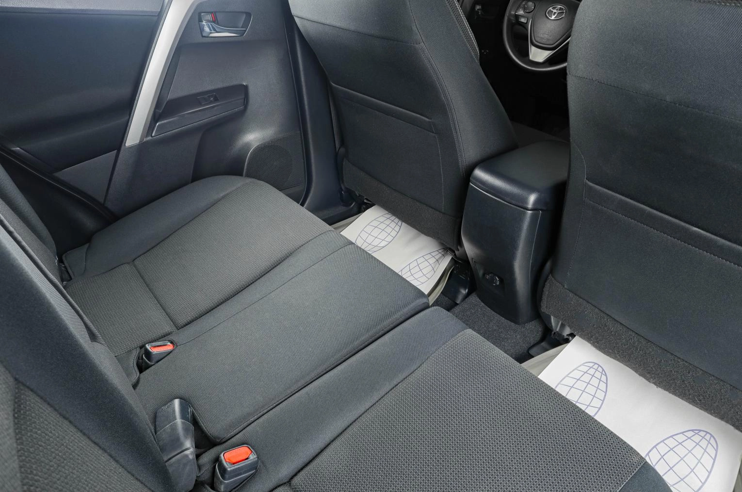 Toyota RAV4 9 из 19