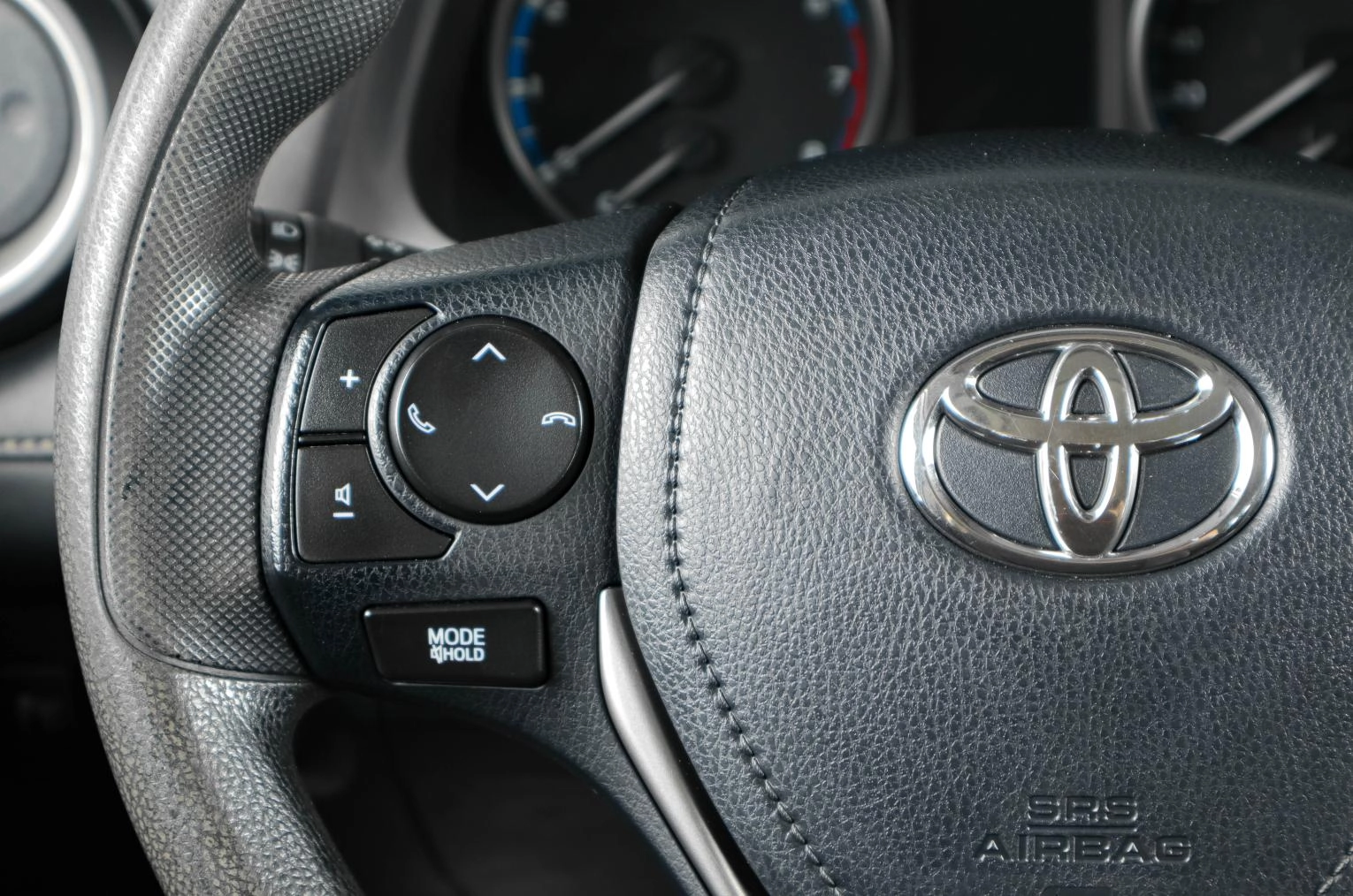 Toyota RAV4 14 из 19