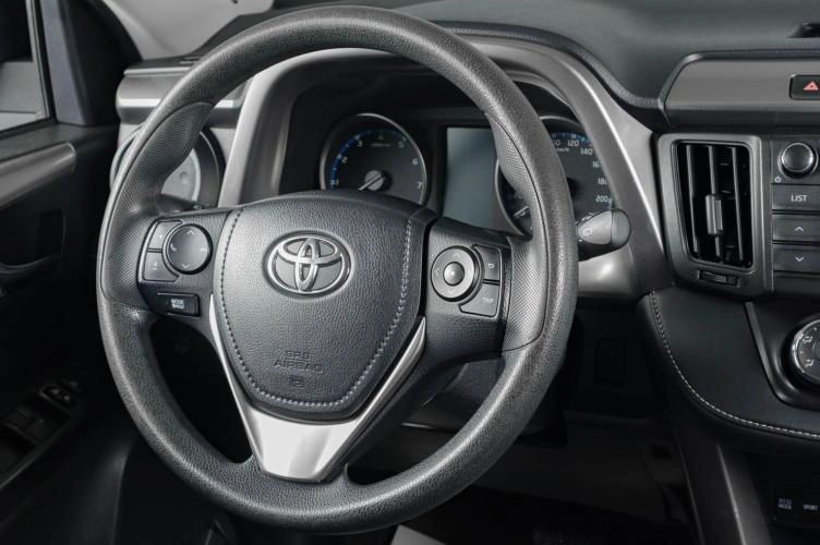 Toyota RAV4 11 из 19