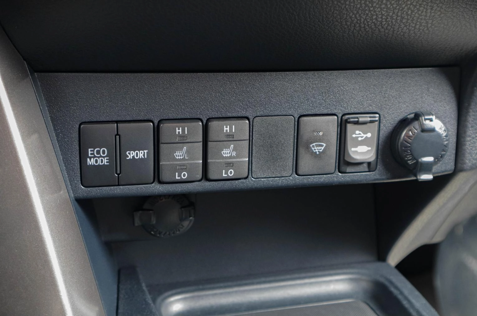 Toyota RAV4 19 из 19