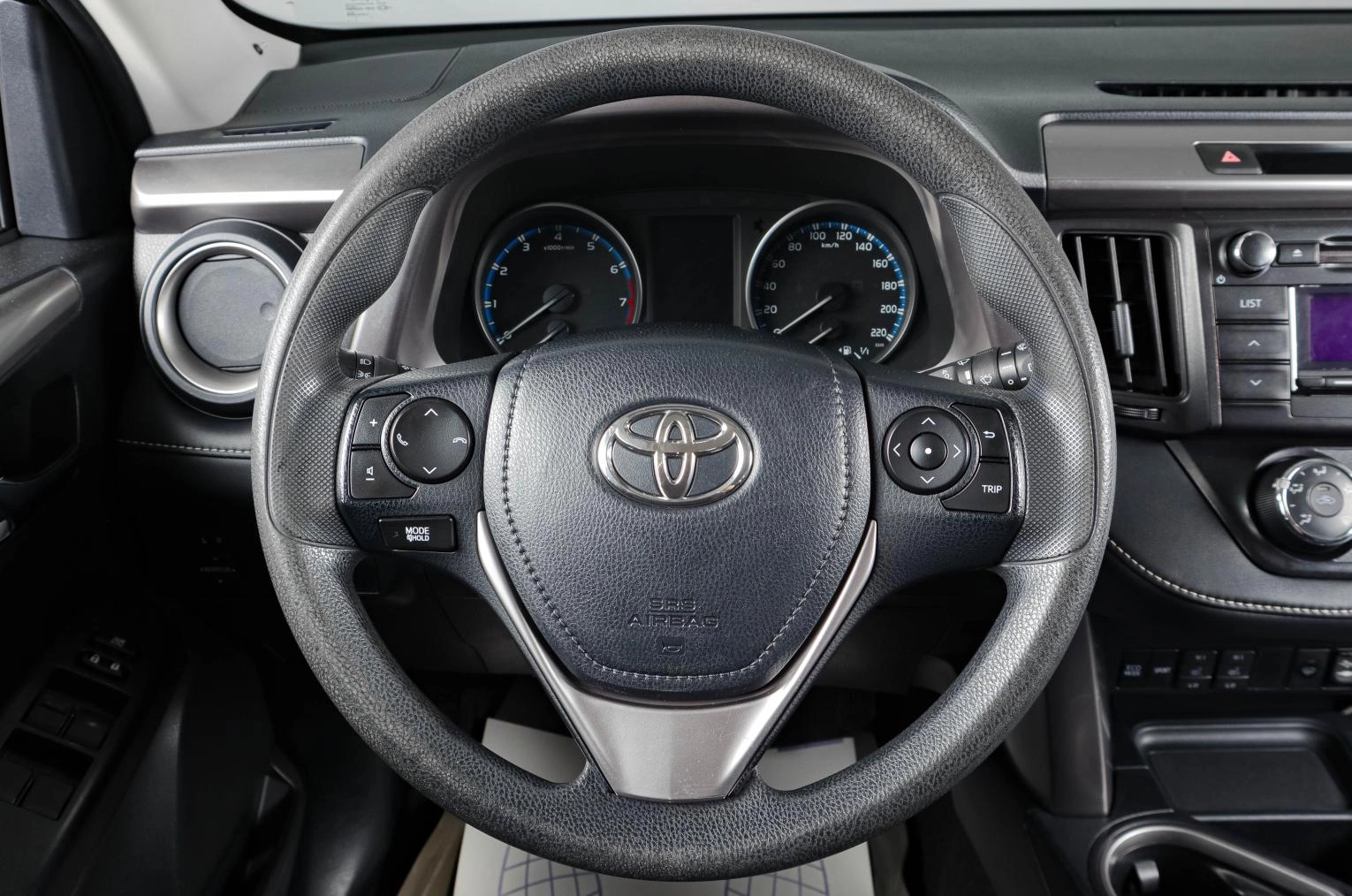 Toyota RAV4 13 из 19