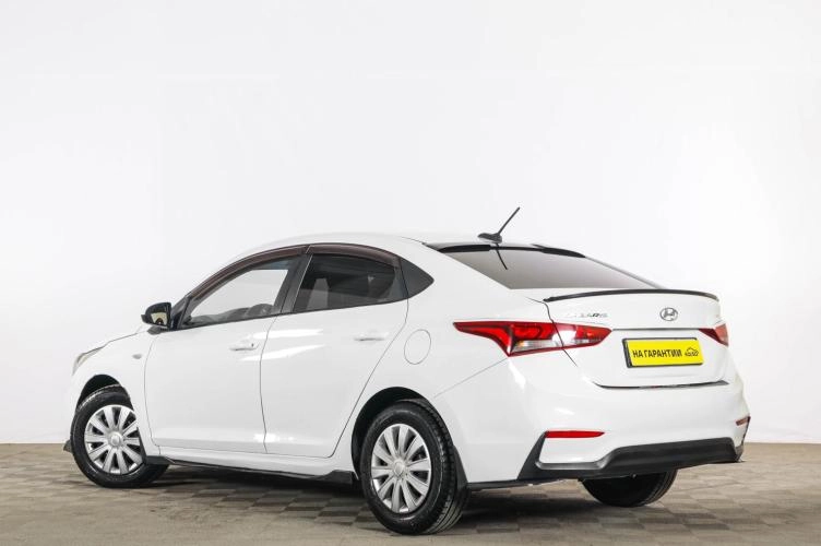 Hyundai Solaris 4 из 6