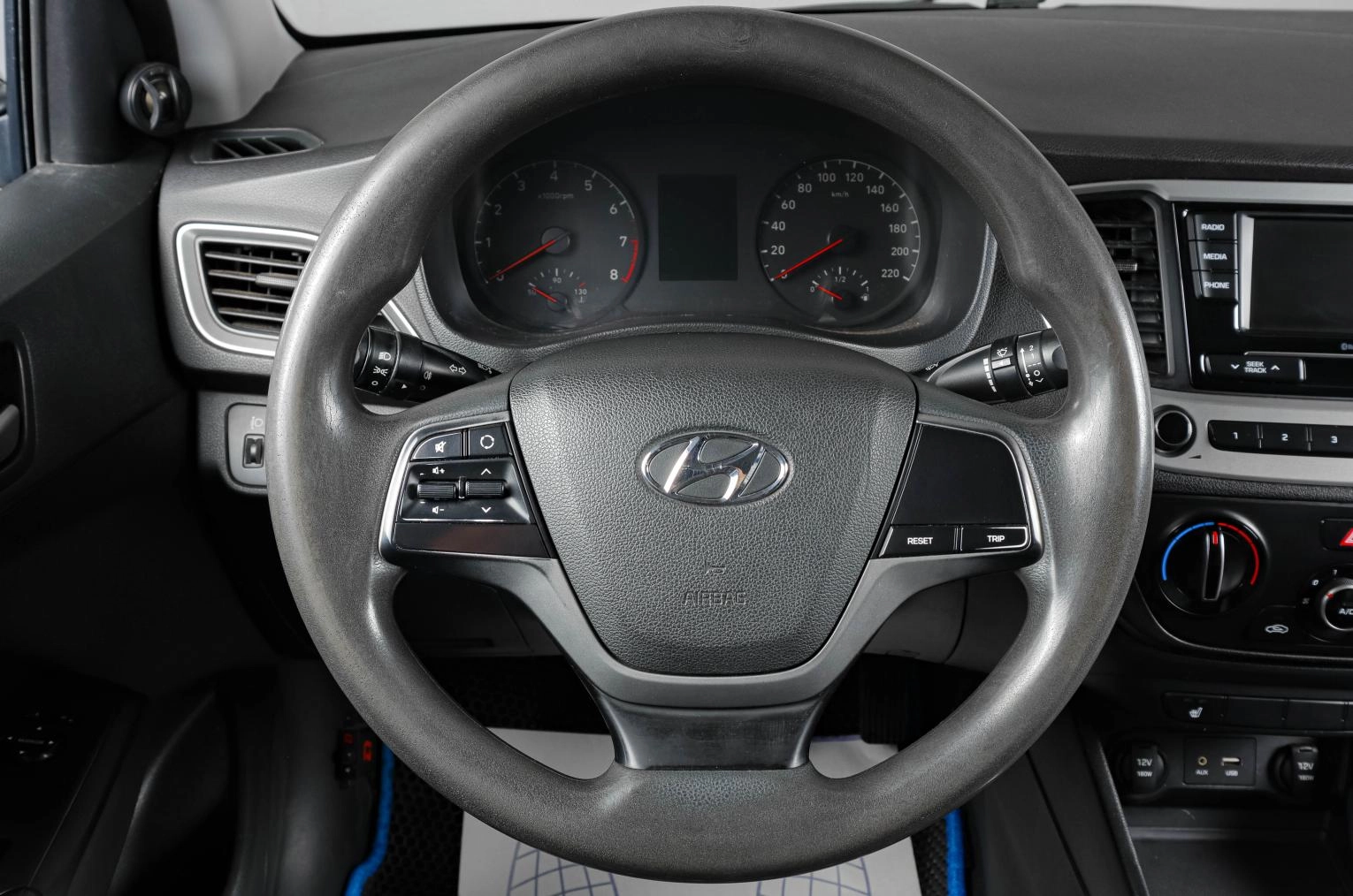 Hyundai Solaris 13 из 18