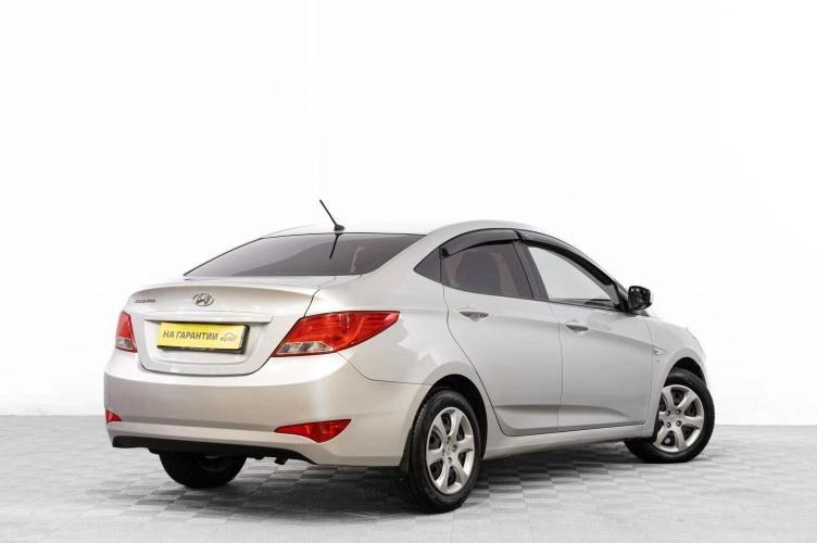 Hyundai Solaris 4 из 6
