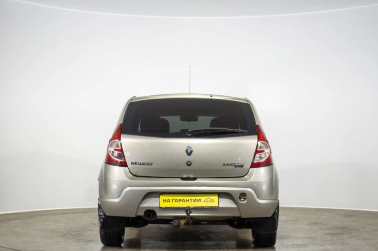 Renault Sandero 5 из 6