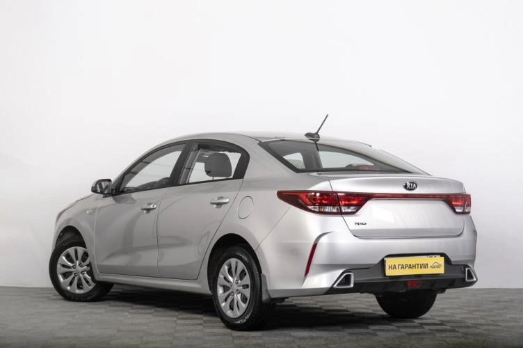 KIA Rio 5 из 6
