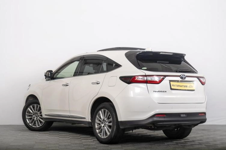 Toyota Harrier 5 из 6