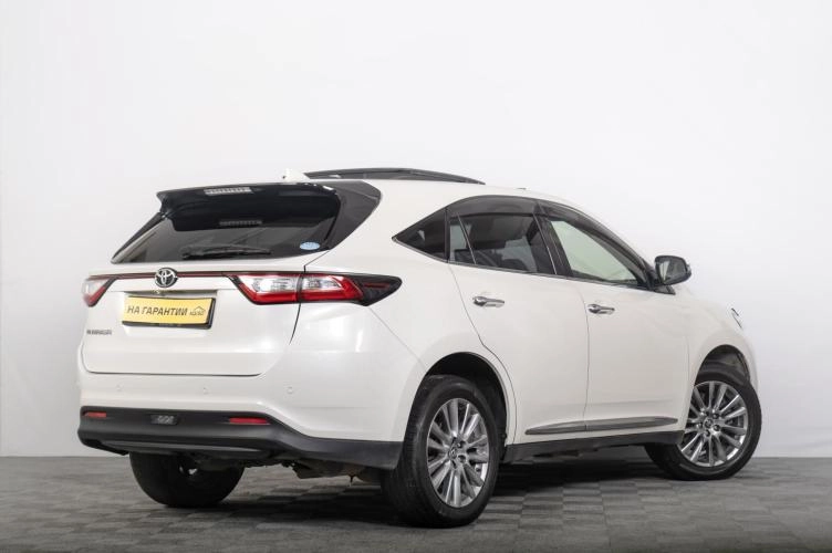 Toyota Harrier 6 из 6