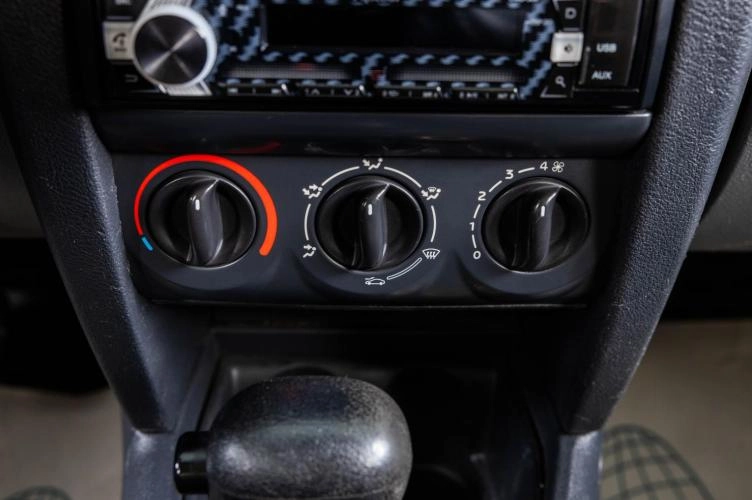 Renault Symbol 16 из 18