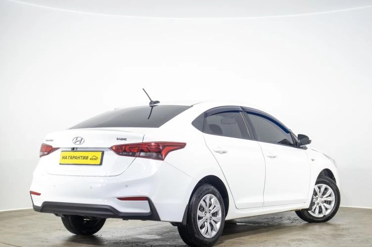 Hyundai Solaris 4 из 6