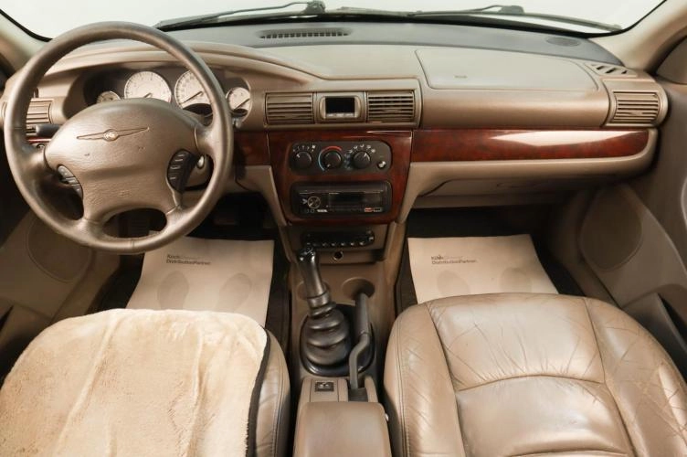 Chrysler Sebring 9 из 16