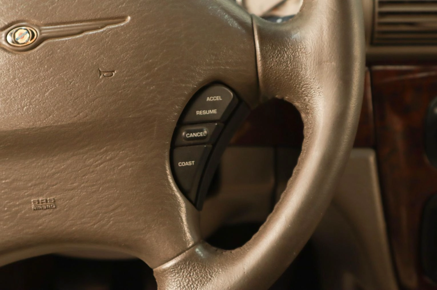 Chrysler Sebring 12 из 16