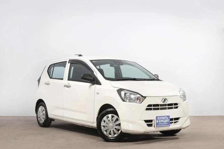 Daihatsu Mira e:S 1 из 6