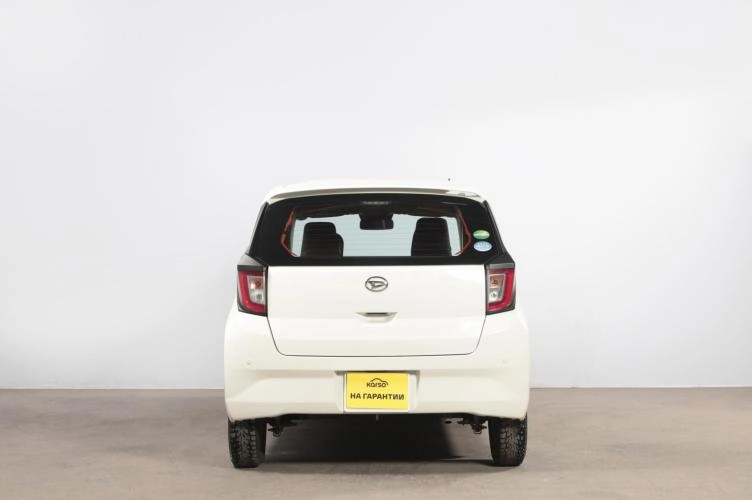 Daihatsu Mira e:S 5 из 6