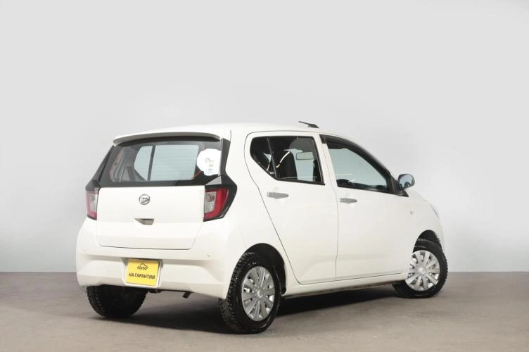 Daihatsu Mira e:S 6 из 6