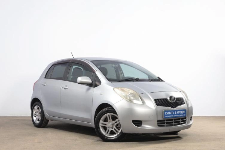 Toyota Vitz 1 из 6