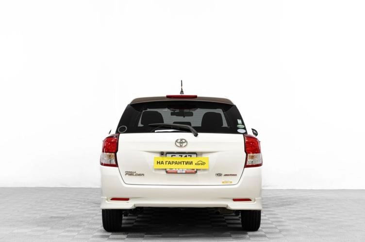 Toyota Corolla Fielder 5 из 6