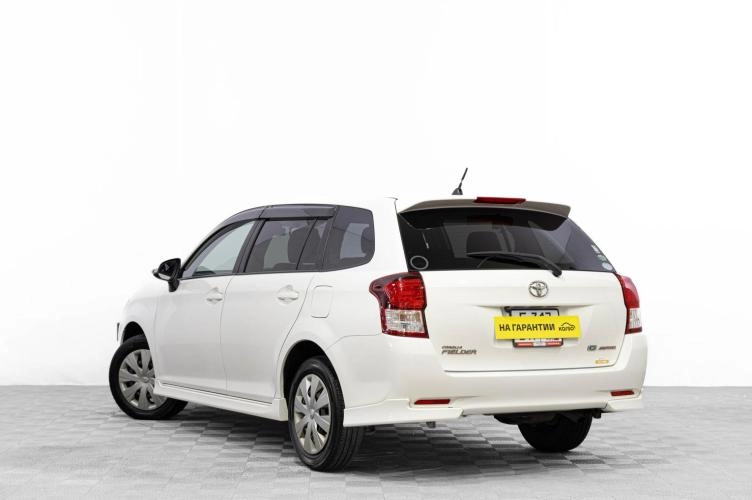 Toyota Corolla Fielder 6 из 6