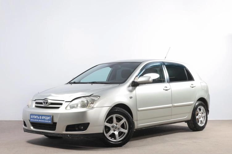 Toyota Corolla 3 из 6