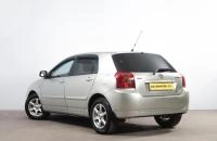 Toyota Corolla 4 из 17