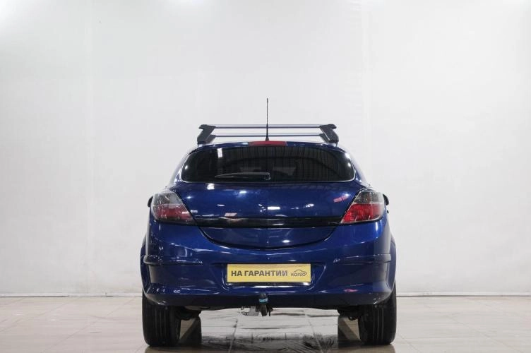Opel Astra GTC 5 из 6