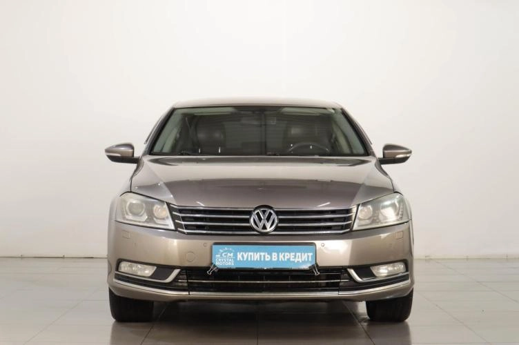 Volkswagen Passat 2 из 6