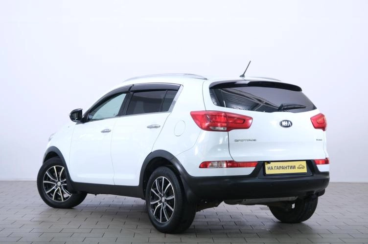KIA Sportage 4 из 6