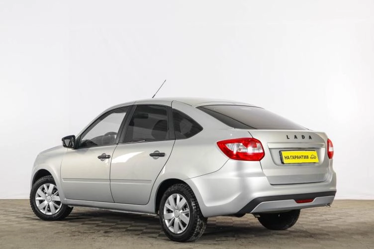 ВАЗ (LADA) Granta 4 из 6