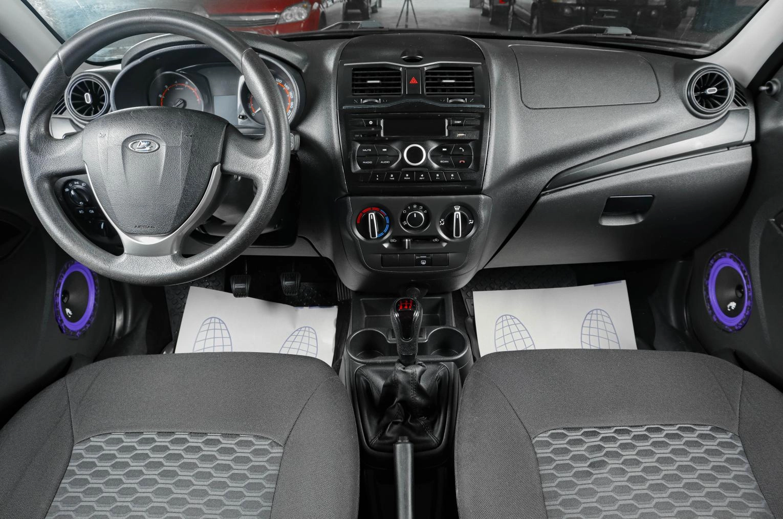 ВАЗ (LADA) Granta 12 из 16