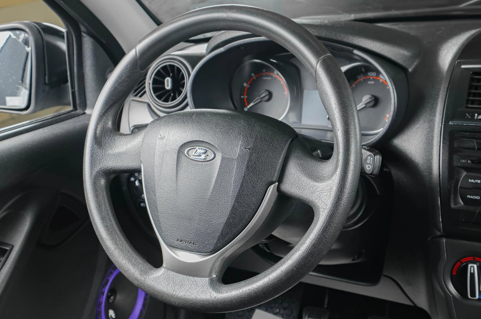 ВАЗ (LADA) Granta 11 из 16