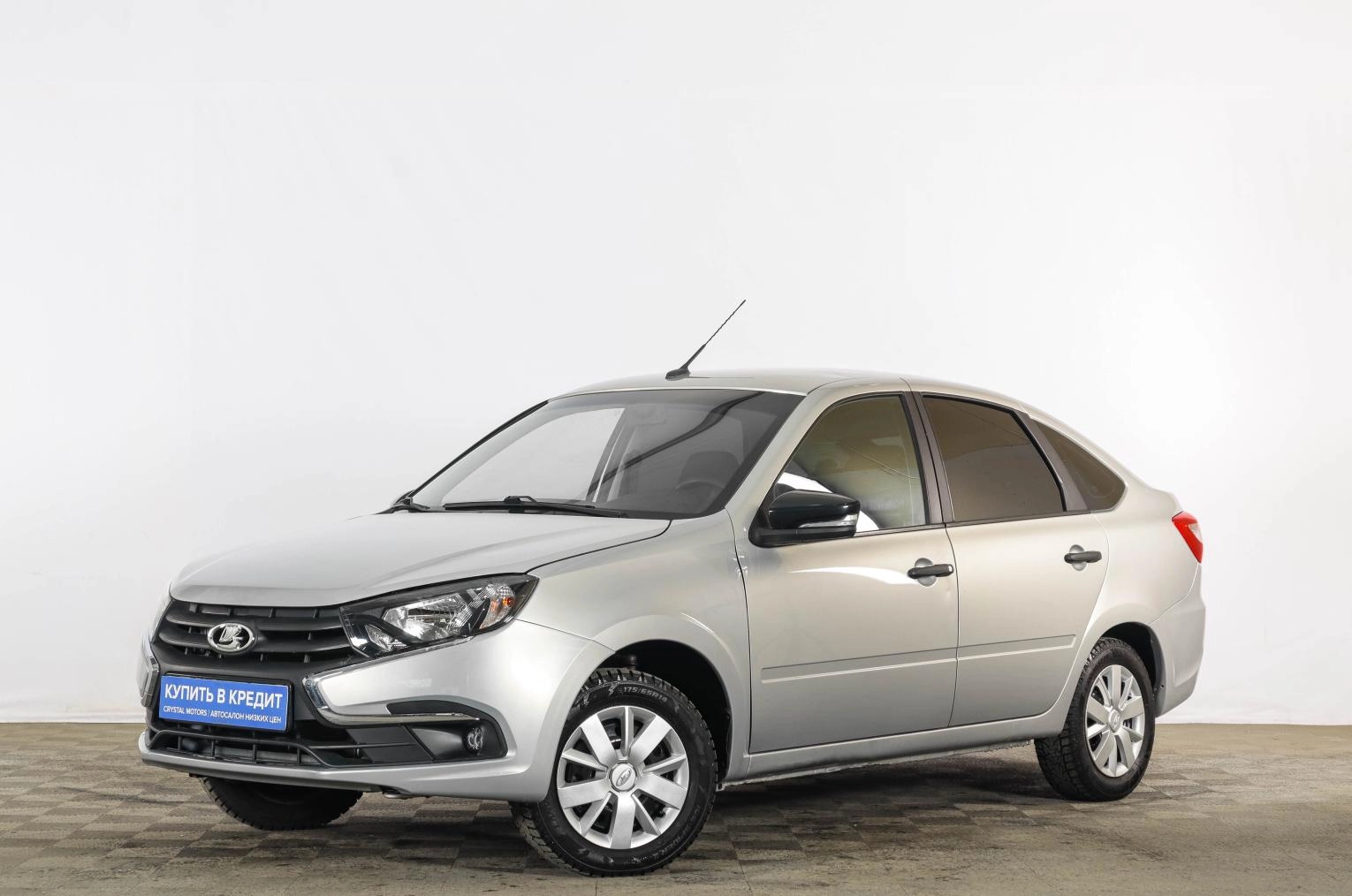 ВАЗ (LADA) Granta 3 из 16