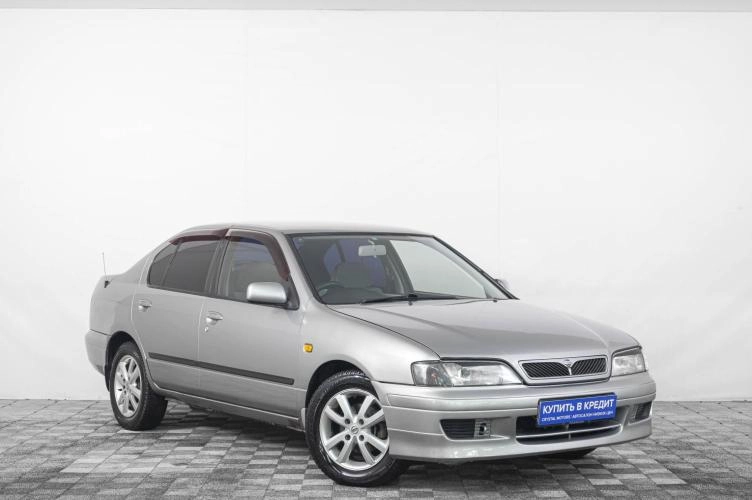 Nissan Primera 1 из 6