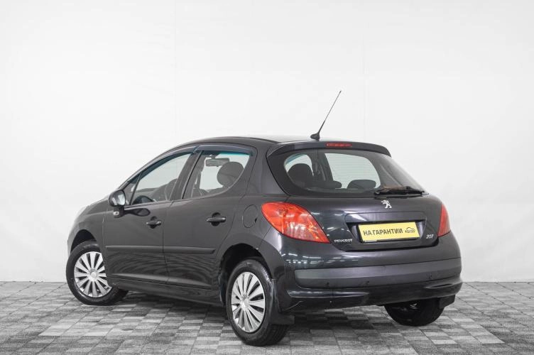 Peugeot 207 4 из 6