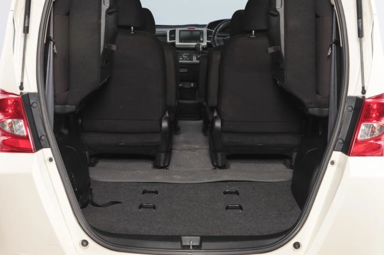 Honda Freed 17 из 17