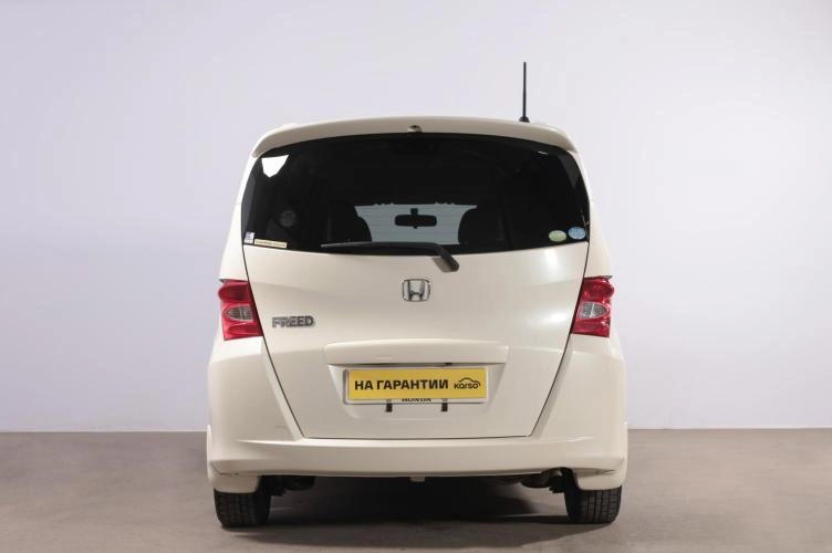 Honda Freed 5 из 6
