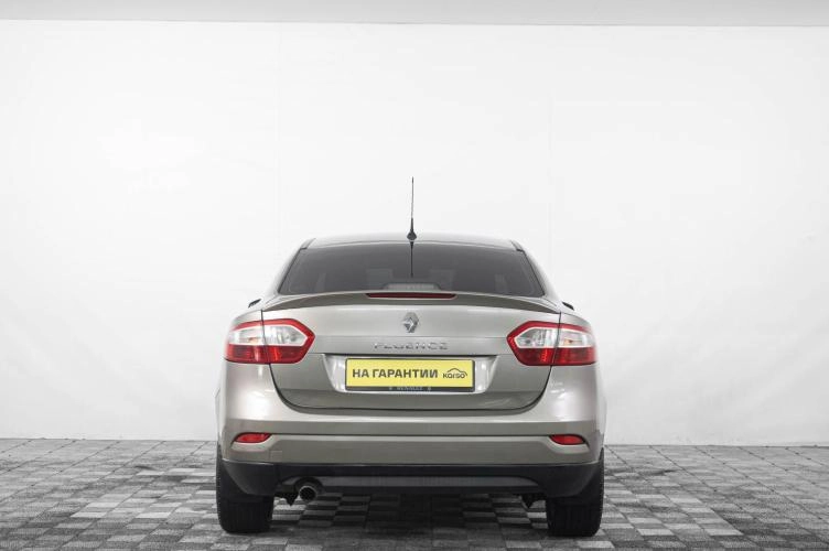Renault Fluence 5 из 6