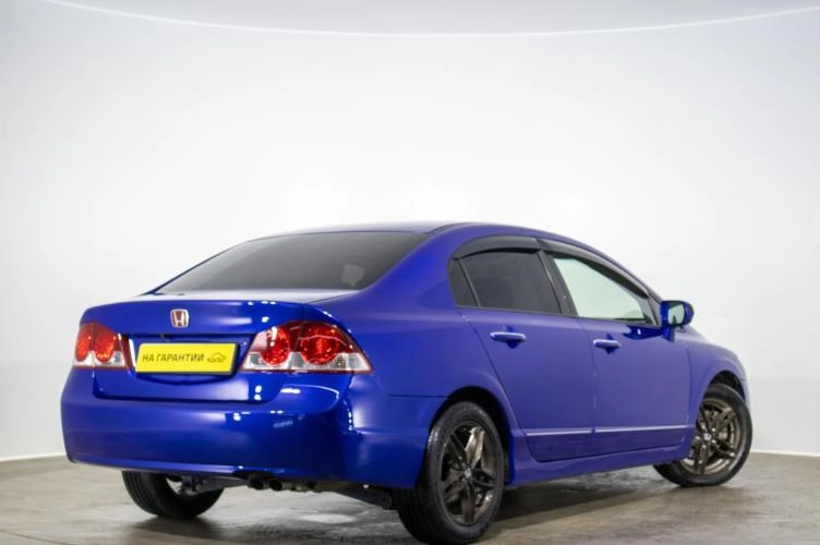 Honda Civic 4 из 6
