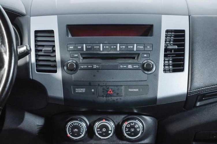 Mitsubishi Outlander 10 из 17