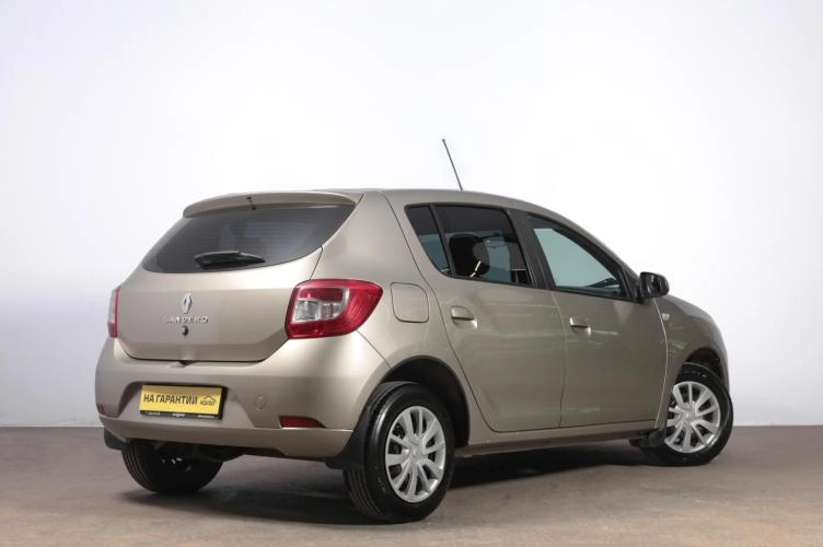 Renault Sandero 6 из 6