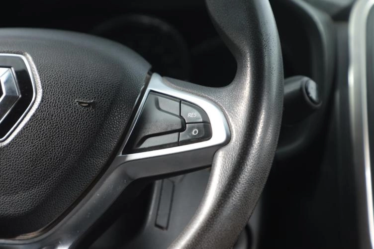 Renault Sandero 13 из 16